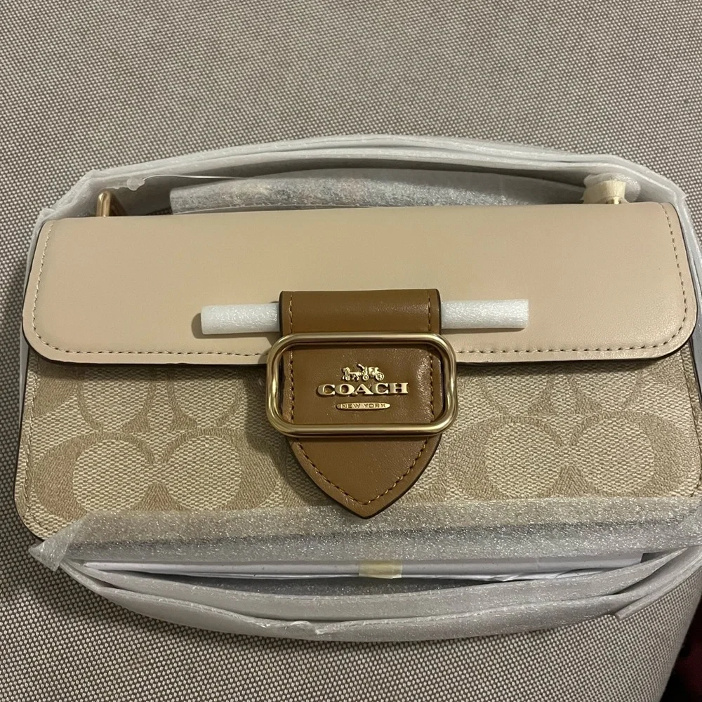 NWT Morgan Crossbody In Blocked Signature Canvas light khaki - Picture 6 of 10